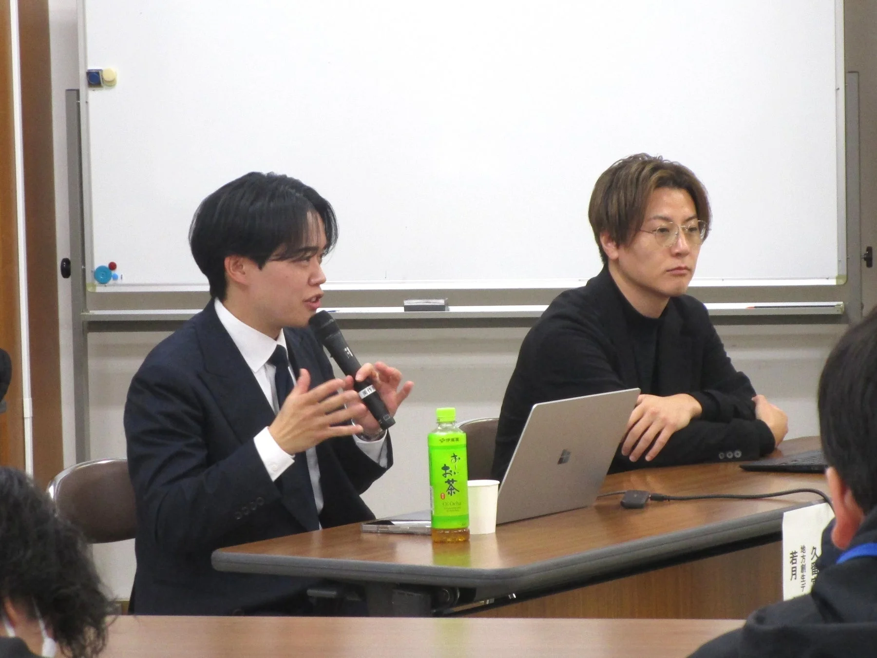 講演中の様子